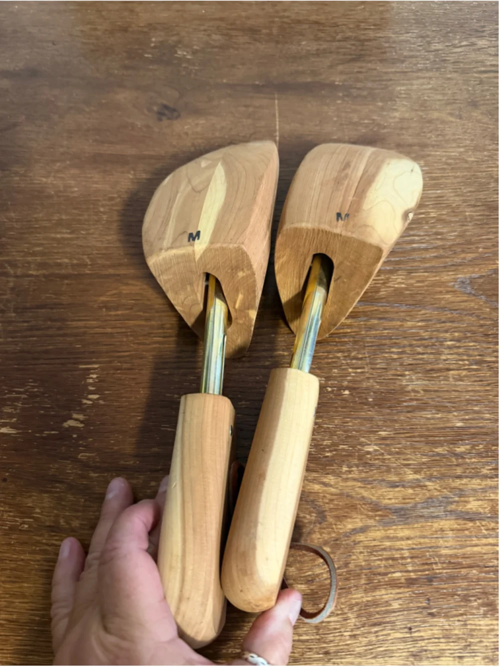 Centerville Western Stores Aromatic Cedar Shoe Trees Medium Pair Adjustable Bras